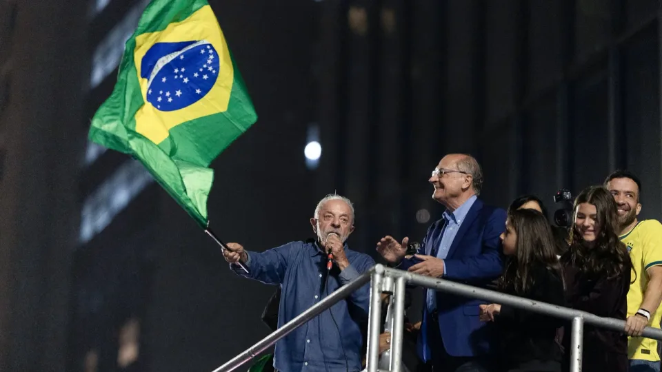 Lula da Silva gana las elecciones en Brasil y logra un histórico cuarto mandato