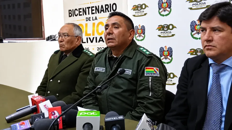 Policía identifica a efectivo que habría prestado su celular a Roger Mariaca en Cantumarca