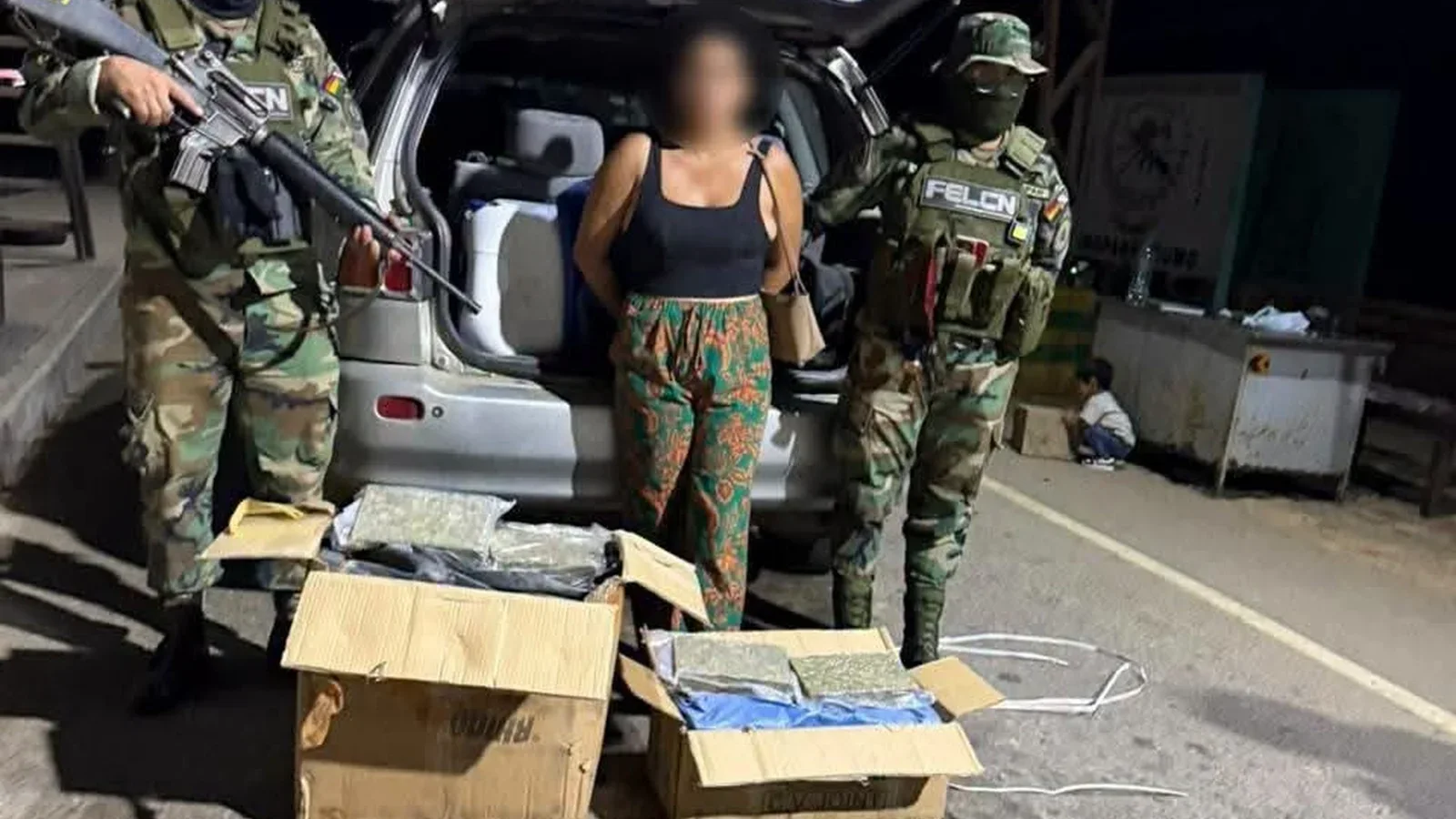 UMOPAR descubre 48 paquetes de marihuana ocultos en equipaje de un bus y aprehende a una pasajera