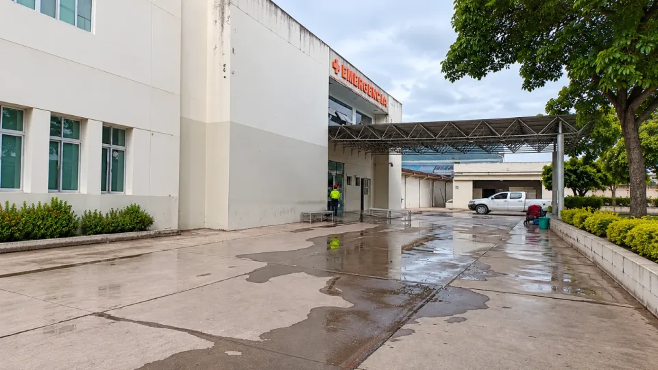 Hospital Rubén Zelaya realiza limpieza general y refuerza acciones preventivas ante el dengue