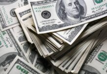 Dólar paralelo baja a Bs 10,93: menor incertidumbre y superávit comercial explican la caída, según el BCB La tendencia a la baja del dólar paralelo continúa /Foto: Internet